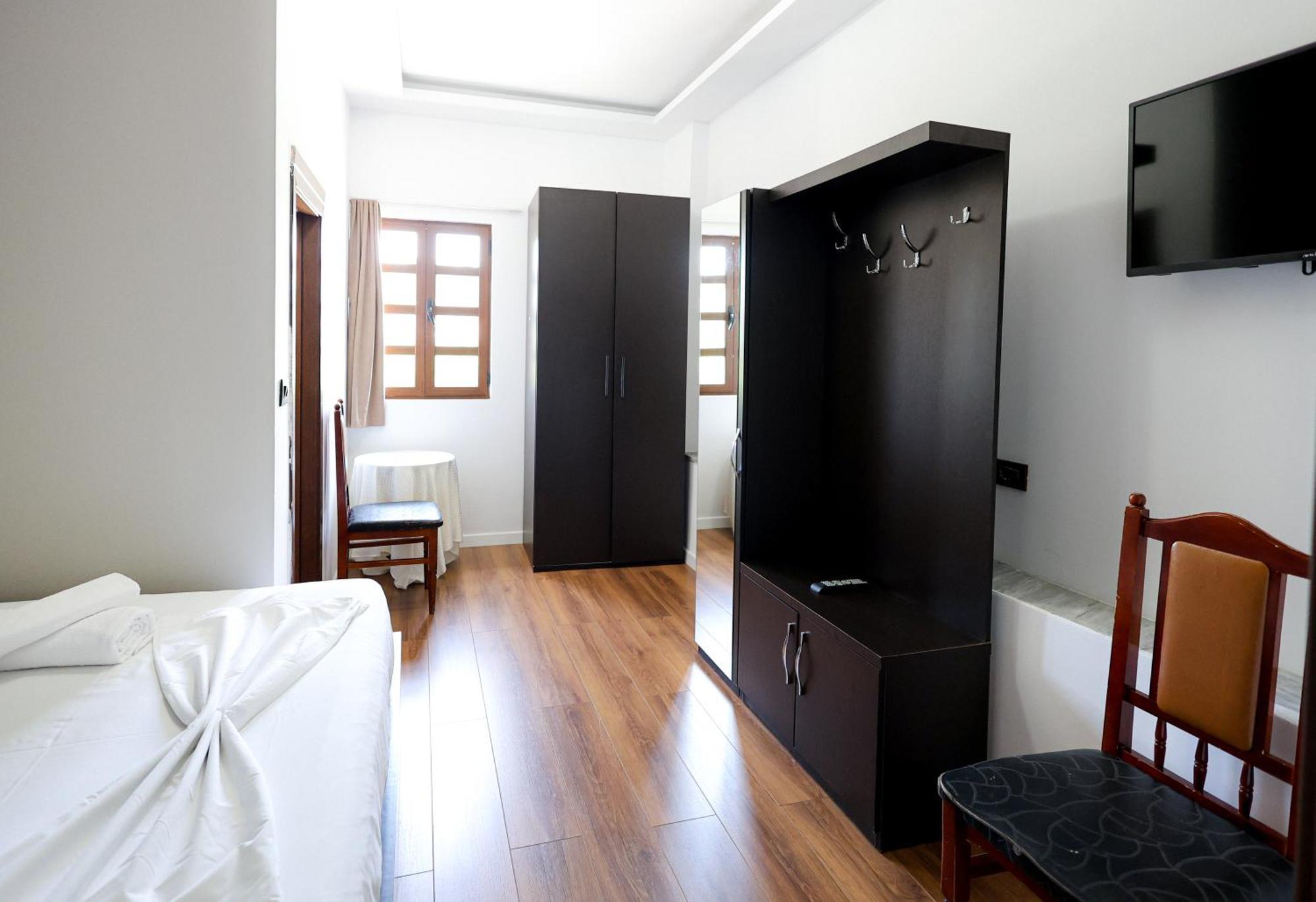 Hotel Ajka Berat
