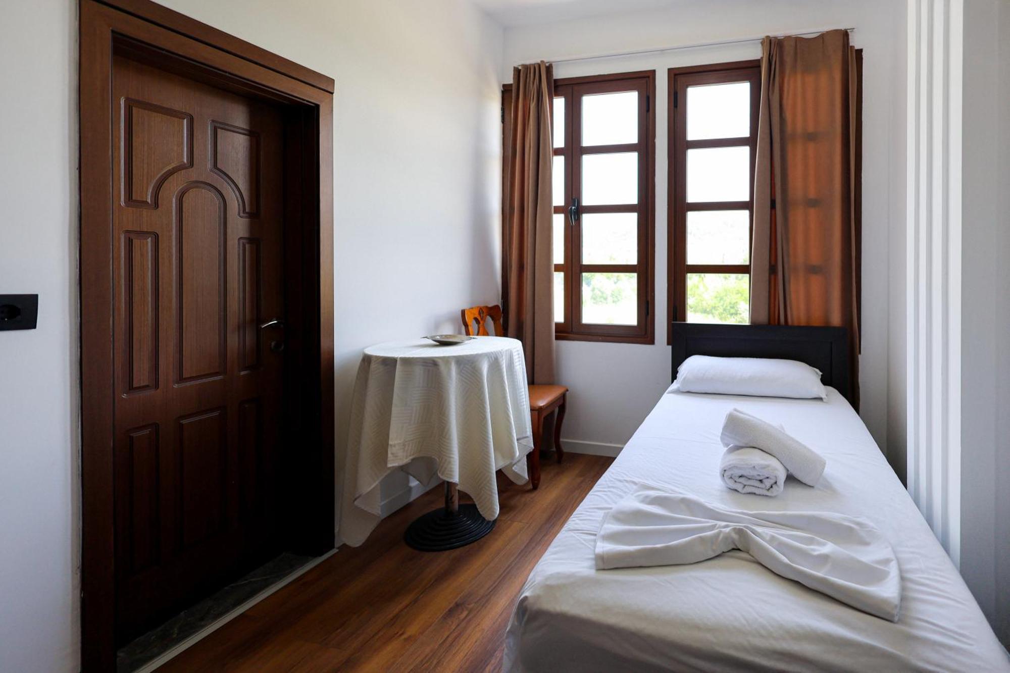 Hotel Ajka Berat