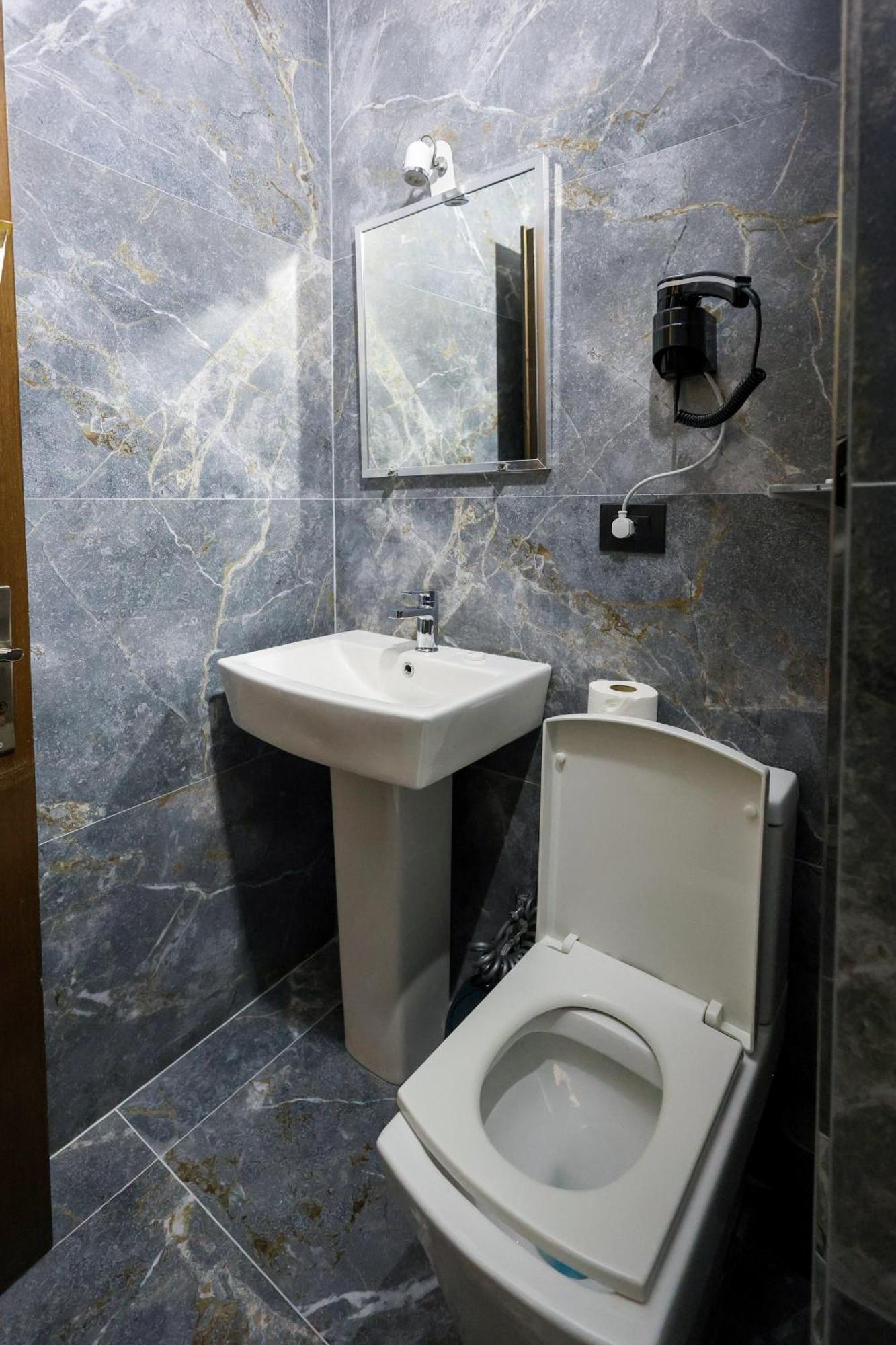 Ajka 3*